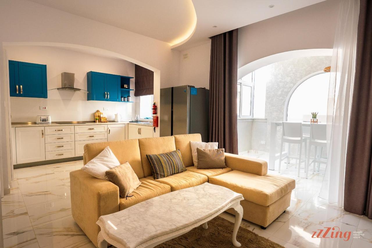 Stunning Holiday Villa With A Heated Jacuzzi St. Paul's Bay Dış mekan fotoğraf